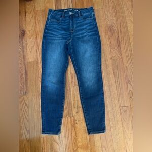 Classic Blue Women's Jeans curvy high rise jeggings American Eagle size 10